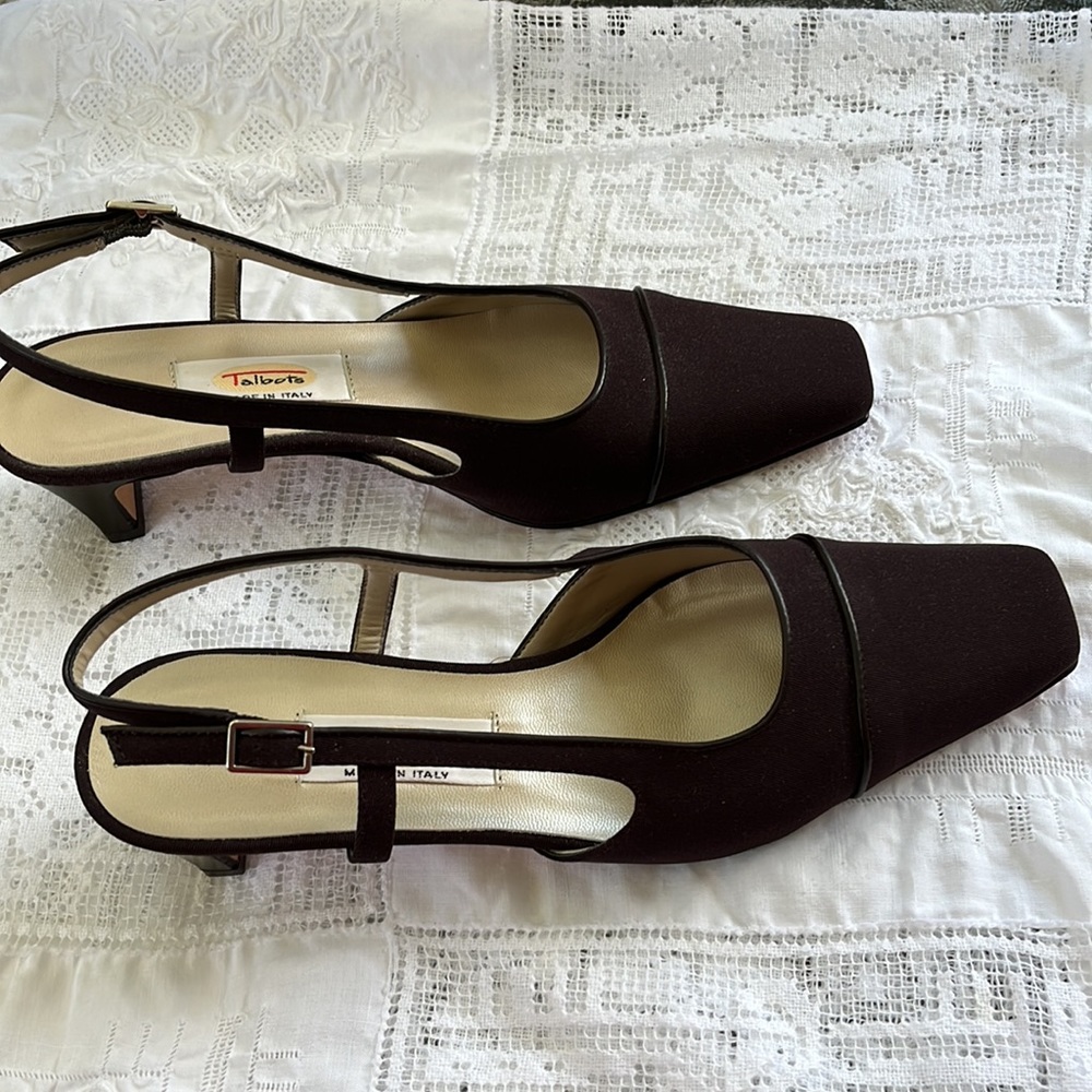 Talbots Woman's Brown Heels. Never Worn. Size 6M. Made in Italy - Picture 11 of 12